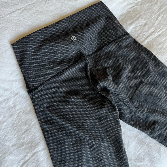 Lululemon Wunder Under Crop (Hi-Rise) *21" - Picture 10 of 10
